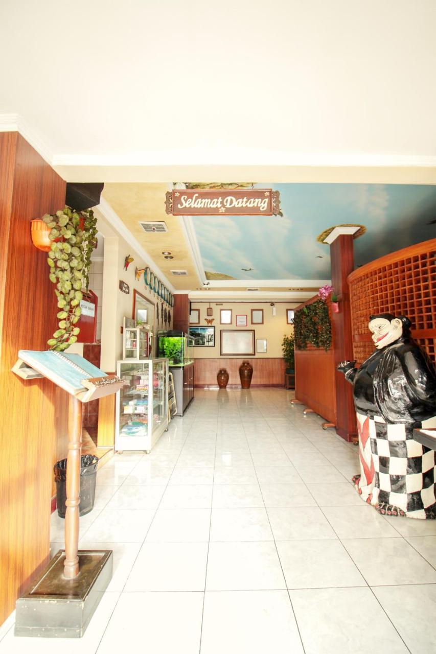 Vaccinated Staff - Oyo 352 Homestay Sabang バンドゥン エクステリア 写真