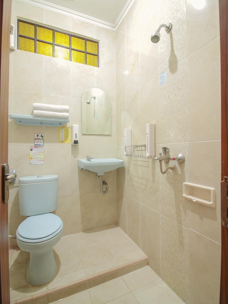 Vaccinated Staff - Oyo 352 Homestay Sabang バンドゥン エクステリア 写真